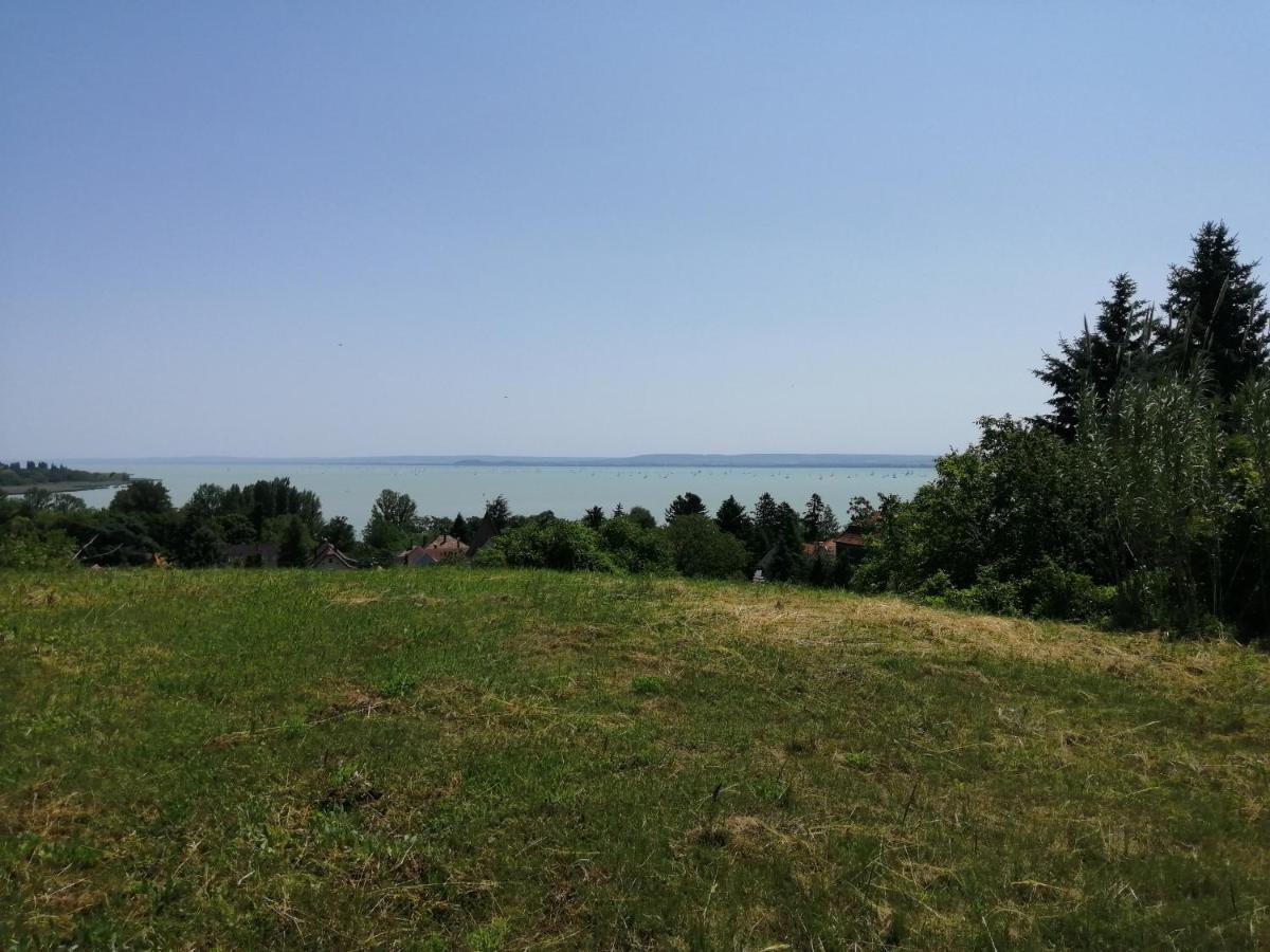 Kámán Nyaraló Badacsonytomaj Esterno foto