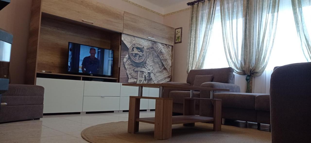 Kámán Nyaraló Badacsonytomaj Esterno foto